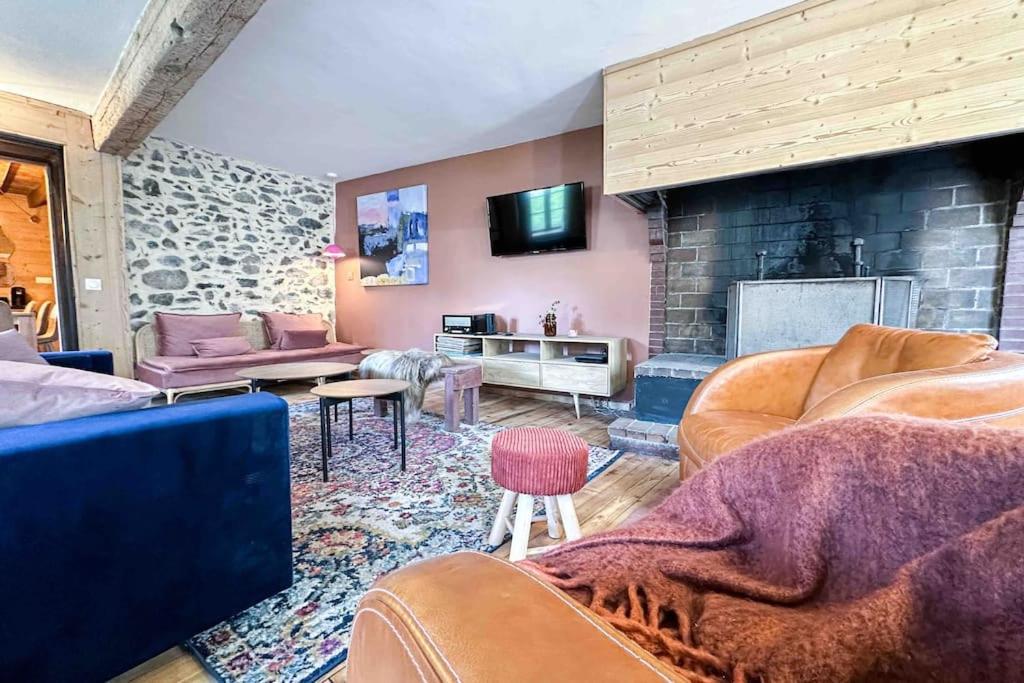 فيلا Ribera 1 - Beautiful Reformed House Parking Formiguères المظهر الخارجي الصورة